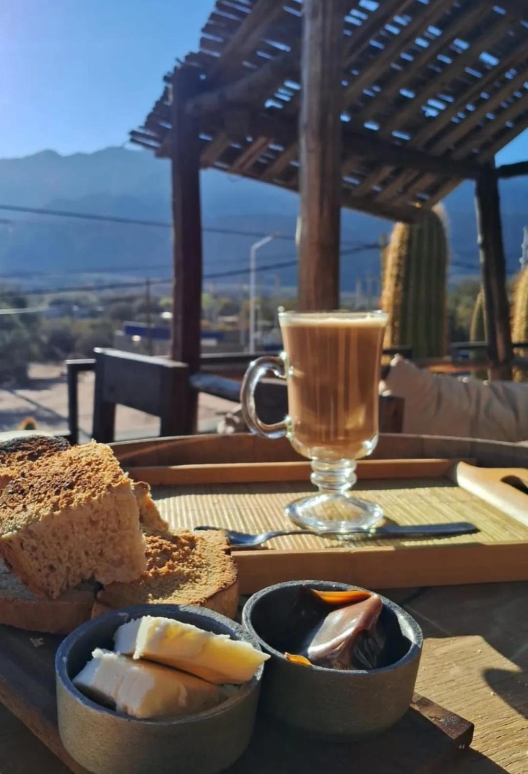 Posada Montearenas Hotel La Rioja Bagian luar foto